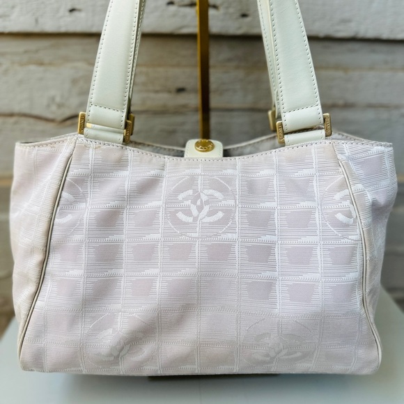 CHANEL travel line shoulder bag - Picture 3 of 17